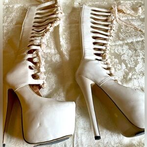 Elegant Cream strappy Platform 7” high Heel boots
